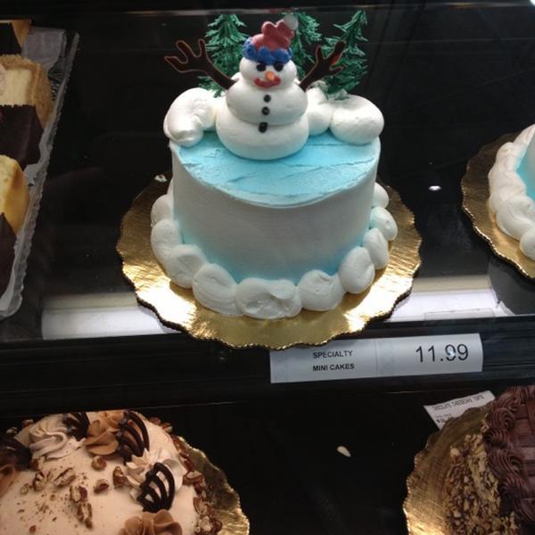 Photo taken at Publix by Allyson C. on 11/23/2012