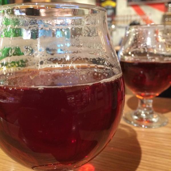 Photo taken at Whole Foods Market by edward r. on 2/7/2015-美国得克萨斯州休斯敦百利大道4004 Photo taken at Whole Foods Market by edward r. on 2/7/2015