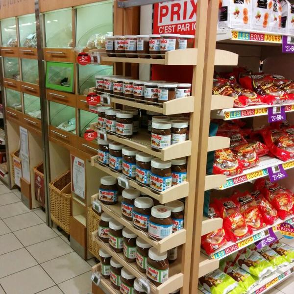 Monoprix 法国布列塔尼半岛雷恩科隆比耶哥伦比亚广场商业中心