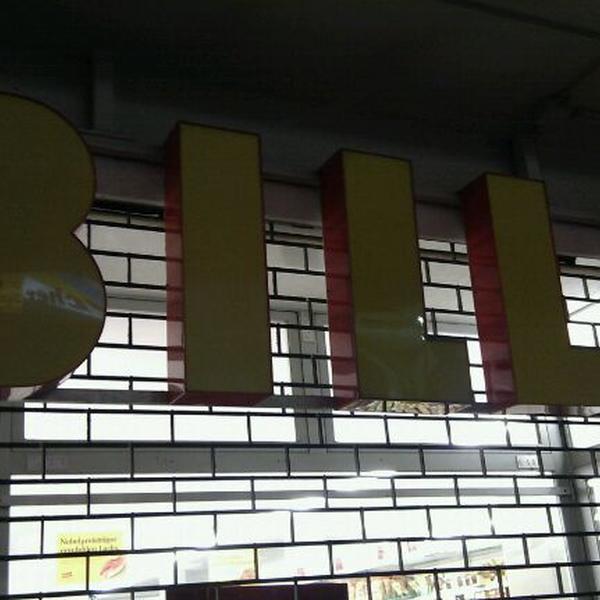 Photo taken at Billa by Rainer W. on 1/13/2011