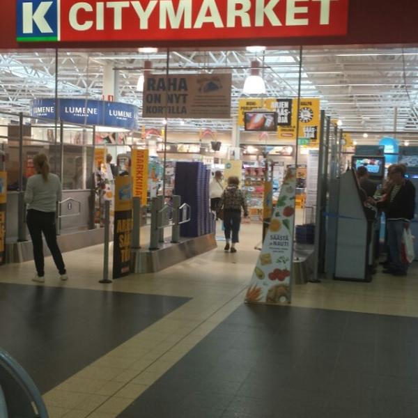 Photo taken at K-citymarket by Joonas T. on 8/12/2013