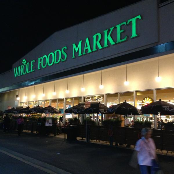 Whole Foods Market全食超市洛杉矶店 美国加利福尼亚州洛杉矶费尔法克斯大道6350