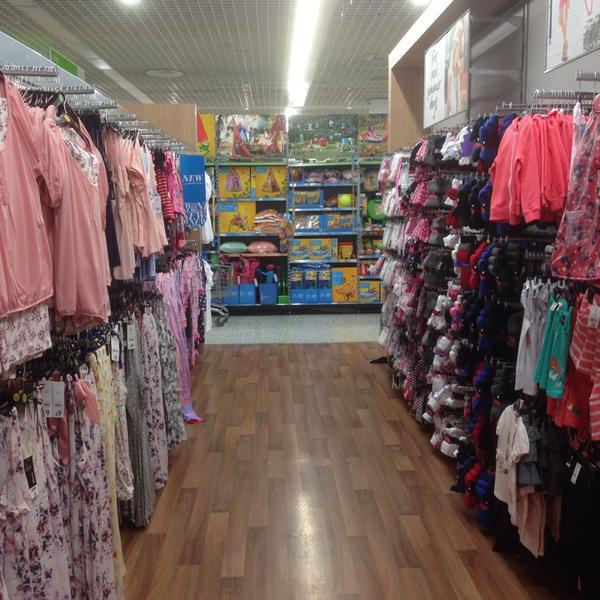 Photo taken at ASDA by Sanguansak P. on 6/9/2014