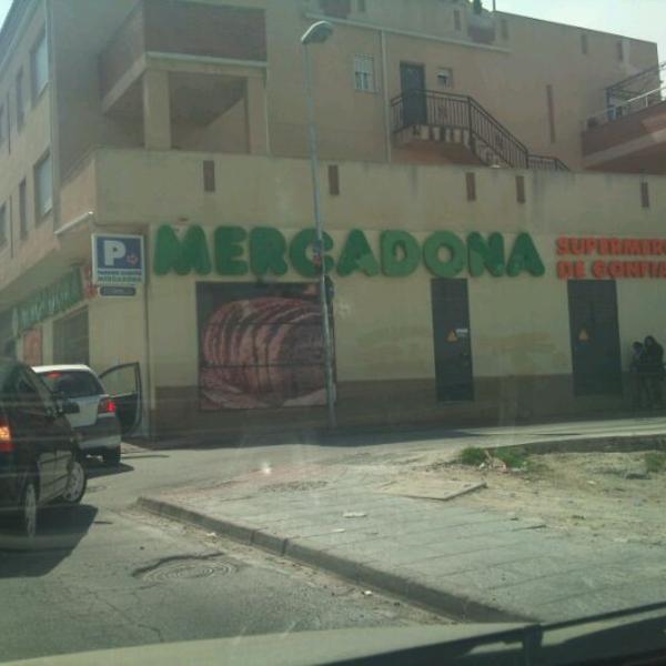 Photo taken at Mercadona by Javier Cano on 3/29/2012