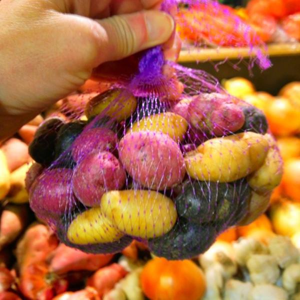 Photo taken at Whole Foods Market by Eric W. on 3/25/2012-加尼福尼亚旧金山第24街3950(桑切斯和野老街之间) Photo taken at Whole Foods Market by Eric W. on 3/25/2012