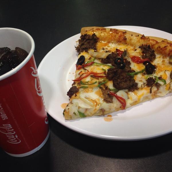 Photo taken at 이마트 트레이더스 (E-Mart Traders) by Junsung K. on 1/27/2014-大田西区580易买得超市 Photo taken at 이마트 트레이더스 (E-Mart Traders) by Junsung K. on 1/27/2014