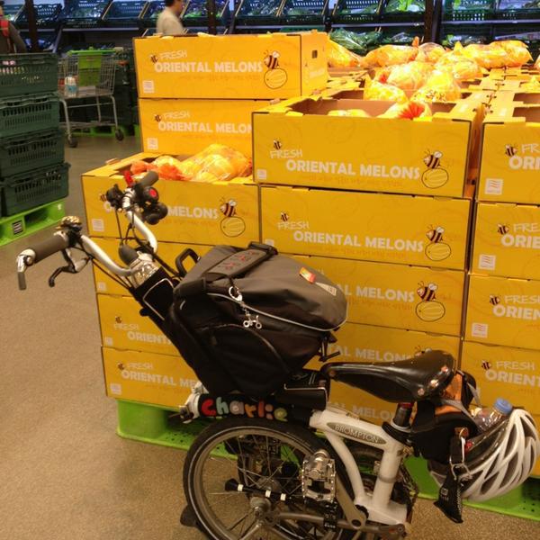 Photo taken at 이마트 트레이더스 (E-Mart Traders) by charlie K. on 5/13/2014-大田西区580易买得超市 Photo taken at 이마트 트레이더스 (E-Mart Traders) by charlie K. on 5/13/2014