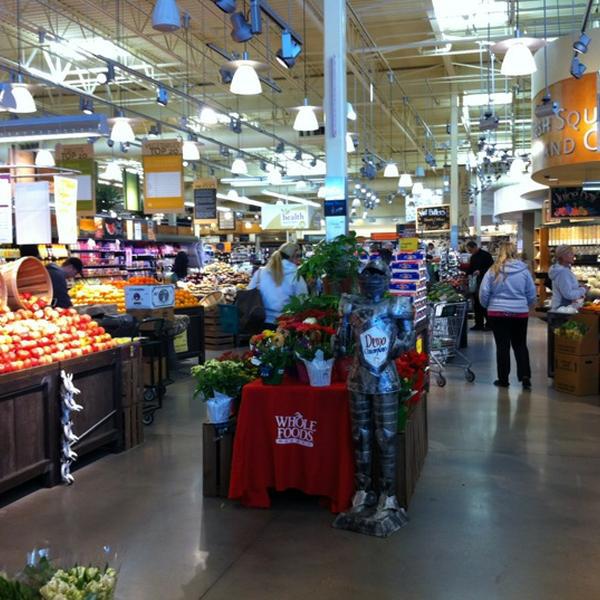 Photo taken at Whole Foods Market by Rachel G. on 2/12/2012-佛罗里达州杰克逊维尔圣何塞大道10601 Photo taken at Whole Foods Market by Rachel G. on 2/12/2012