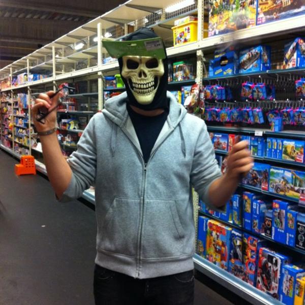 Photo taken at Colruyt by Pieter-Jan B. on 9/20/2011