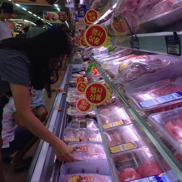 Photo taken at 홈플러스 (Home plus) by 한뜻(michael) 장. on 9/6/2014-首尔市城北区花郞路76号(月谷店) Photo taken at 홈플러스 (Home plus) by 한뜻(michael) 장. on 9/6/2014