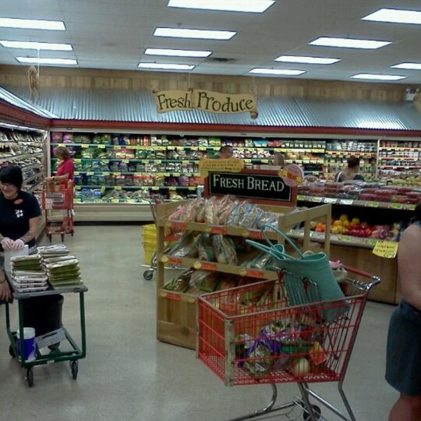 Photo taken at Trader Joe's by Dennis S. on 6/13/2012-美国阿利桑那州图森格兰特路东4766 Photo taken at Trader Joe's by Dennis S. on 6/13/2012