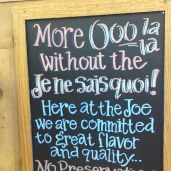 Photo taken at Trader Joe's by Gary M. on 4/25/2012-美国阿利桑那州图森格兰特路东4766 Photo taken at Trader Joe's by Gary M. on 4/25/2012