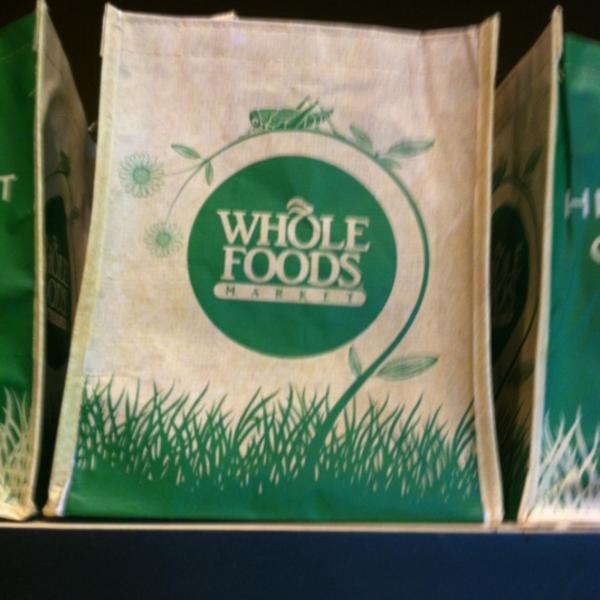 Photo taken at Whole Foods Market by Dominic on 7/11/2012-印地安那 卡梅尔14598克莱露台大道(146西街) Photo taken at Whole Foods Market by Dominic on 7/11/2012