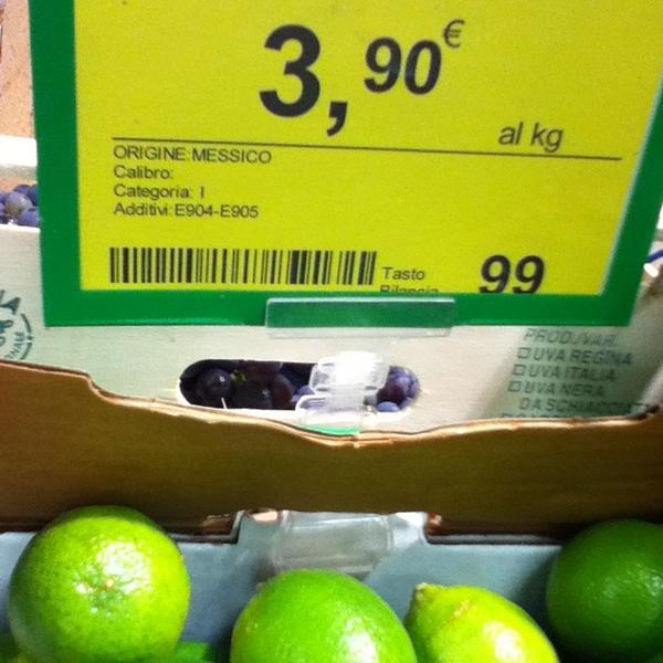 Photo taken at Coop Cisanello, Pisa by Jorge T. on 9/30/2013-意大利托斯卡纳比萨斯散奈尔1-3区马纳拉瓦尔吉米利路 Photo taken at Coop Cisanello, Pisa by Jorge T. on 9/30/2013