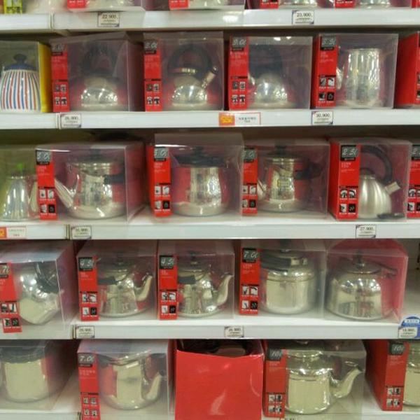 Photo taken at 홈플러스 / Home Plus by Jongil L. on 1/11/2012-大田西区107 Photo taken at 홈플러스 / Home Plus by Jongil L. on 1/11/2012