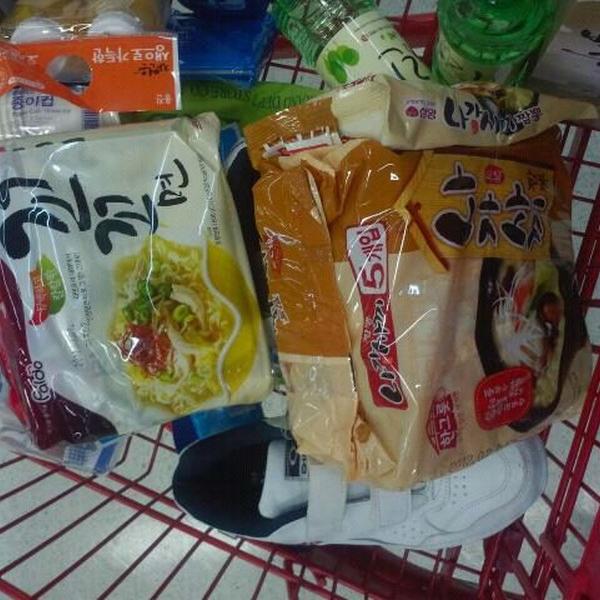 Photo taken at 홈플러스 / Home Plus by Boram L. on 9/10/2011-大田西区107 Photo taken at 홈플러스 / Home Plus by Boram L. on 9/10/2011