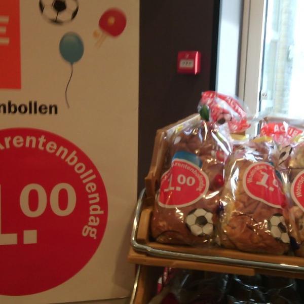 Photo taken at Albert Heijn by Annelies V. on 2/12/2014-荷兰东佛兰德阿尔斯特庞特街34号 Photo taken at Albert Heijn by Annelies V. on 2/12/2014