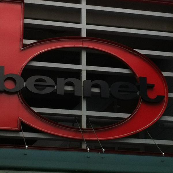 Photo taken at Bennet by Matteo V. on 5/25/2013-意大利伦巴第蒙塔诺卢奇诺恩佐拉蒂路2号 Photo taken at Bennet by Matteo V. on 5/25/2013