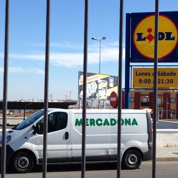 Photo taken at Mercadona by José Luis M. on 10/9/2013