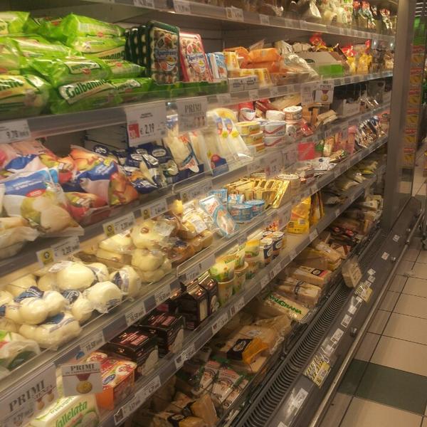 Coop 16 Pini 意大利拉齐奥波梅齐亚