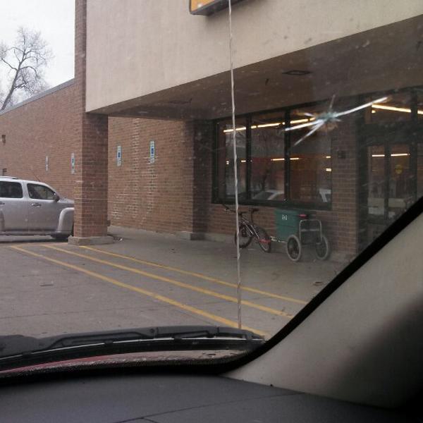 Photo taken at Aldi by RANDY T. on 2/18/2013-美国爱荷华州德梅因大学路2543号ALDI超市 Photo taken at Aldi by RANDY T. on 2/18/2013