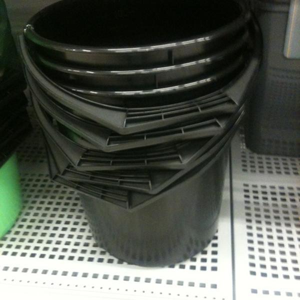 Photo taken at ICA Maxi by Magnus W. on 9/16/2012