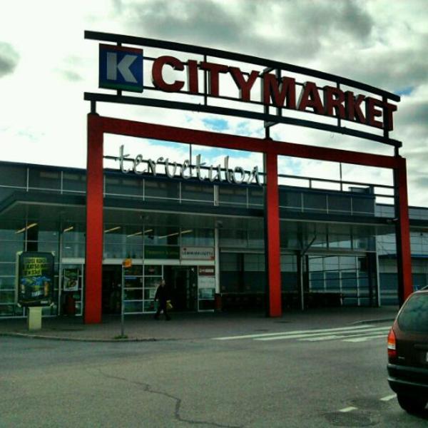 Photo taken at K-Citymarket by Bruno F. on 9/25/2011