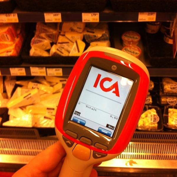 Photo taken at Ica Kvantum Signalen by Cristoffer H. on 2/3/2012