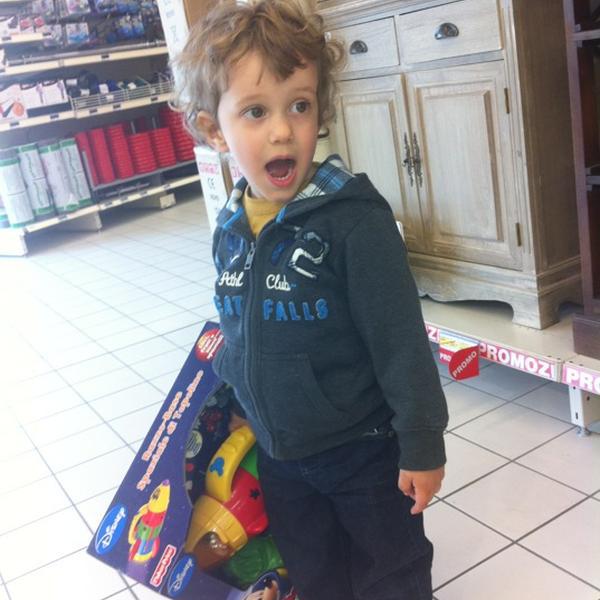 Photo taken at Bennet Sedriano Shopping Center by Astro G. on 3/24/2012