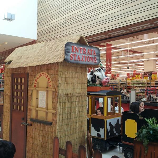 Photo taken at Bennet Sedriano Shopping Center by Michele Z. on 7/6/2013