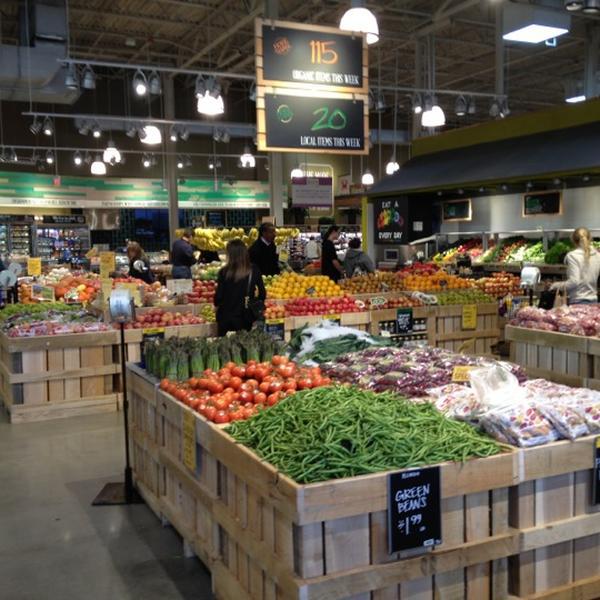 Photo taken at Whole Foods Market by Savannah M. on 11/14/2012-北卡罗来纳州夏洛特费尔维尤路(沙龙路)6610 Photo taken at Whole Foods Market by Savannah M. on 11/14/2012