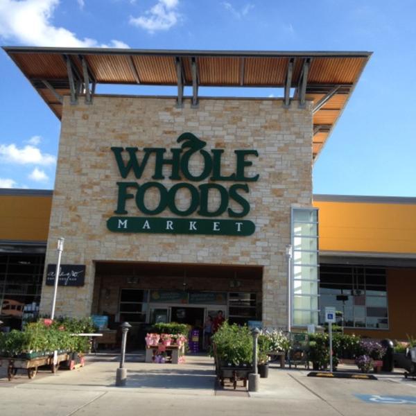 Photo taken at Whole Foods Market by Greg C. on 4/7/2012-德克萨斯州休斯敦达拉斯街701 Photo taken at Whole Foods Market by Greg C. on 4/7/2012