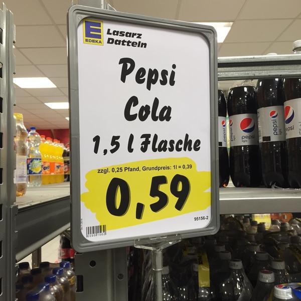 Photo taken at EDEKA Lasarz by Jens M. on 11/7/2014