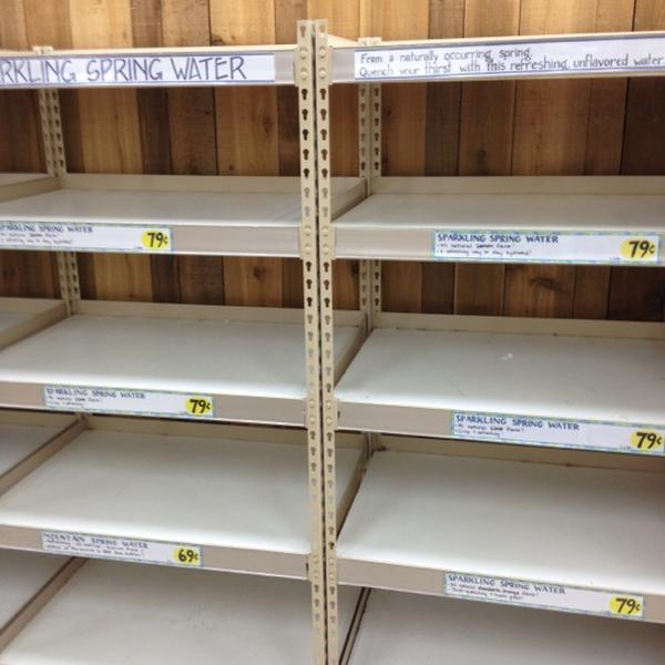 Photo taken at Trader Joe's by John M. on 10/27/2012-美国弗吉尼亚州亚历山德里亚圣亚萨北街612 Photo taken at Trader Joe's by John M. on 10/27/2012