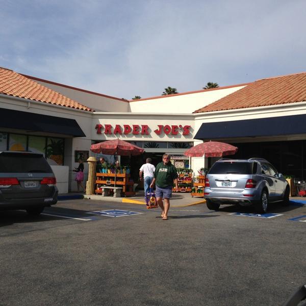 Trader Joe's乔氏连锁橙市店 加利福尼亚州圣克莱门特市卡米诺日洛杉矶母马路638号