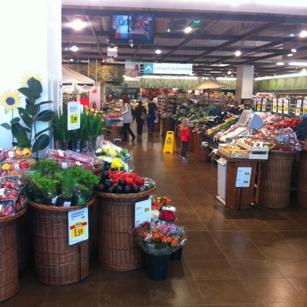 Photo taken at MERKUR Ihr Markt by Florian N. on 10/18/2012