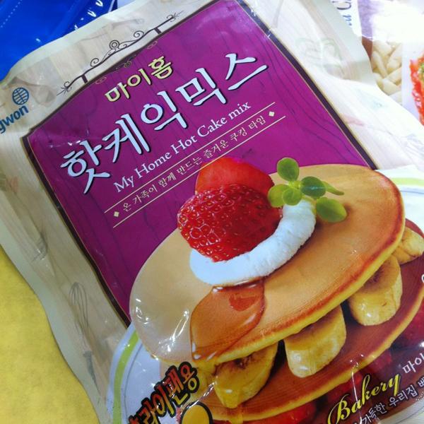 Photo taken at 이마트 (e-mart) by Sora on 2/14/2013-京畿道高阳市东阳区79易买得超市 Photo taken at 이마트 (e-mart) by Sora on 2/14/2013