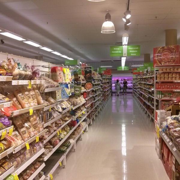 Photo taken at Coles by Abdullah Can Y. on 12/18/2013