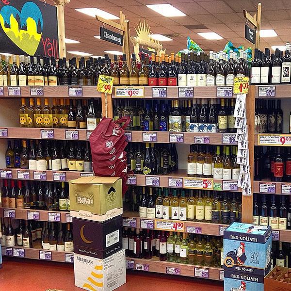 Photo taken at Trader Joe's by LJ on 8/14/2013-佐治亚州亚特兰大梦露博士东北931(在第八街东北) Photo taken at Trader Joe's by LJ on 8/14/2013