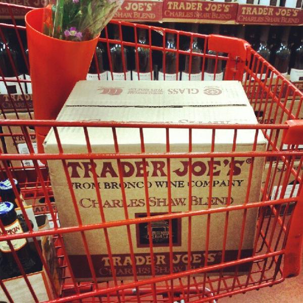 Photo taken at Trader Joe's by Jasmine R. on 10/8/2012-佐治亚州亚特兰大梦露博士东北931(在第八街东北) Photo taken at Trader Joe's by Jasmine R. on 10/8/2012