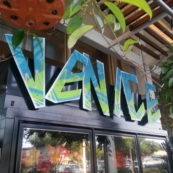 Photo taken at Whole Foods Market by dana k. on 9/13/2012-加利福尼亚州威尼斯林肯大道225号 Photo taken at Whole Foods Market by dana k. on 9/13/2012