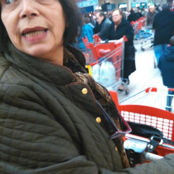 Photo taken at Auchan by Léontine B. on 12/29/2014-法国北部欧布尔丹首都区352号 Photo taken at Auchan by Léontine B. on 12/29/2014