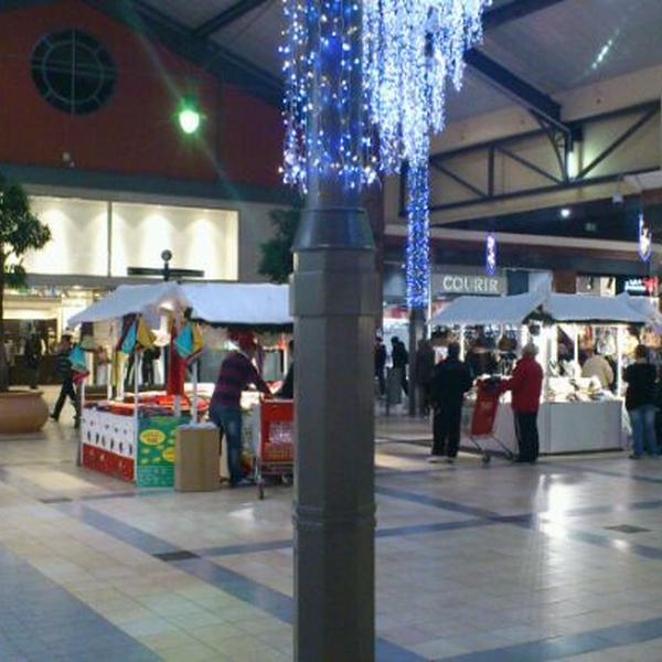 Photo taken at Auchan by Ozog L. on 12/8/2011-法国北部欧布尔丹首都区352号 Photo taken at Auchan by Ozog L. on 12/8/2011