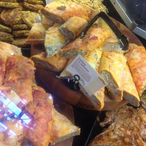 Photo taken at Whole Foods Market by Jason T. on 5/25/2013-德克萨斯州休斯顿市柯比路2955号 Photo taken at Whole Foods Market by Jason T. on 5/25/2013