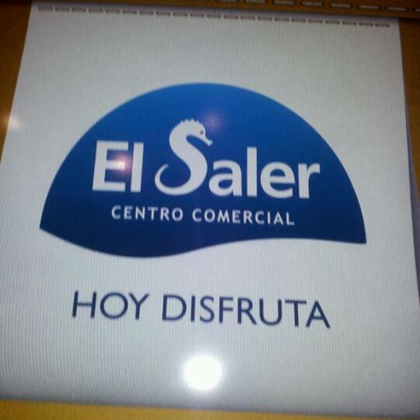 Photo taken at Carrefour El Saler by Cenar en Valencia on 11/12/2011-西班牙巴伦西亚洛佩兹皮尼罗教授大道16号 Photo taken at Carrefour El Saler by Cenar en Valencia on 11/12/2011