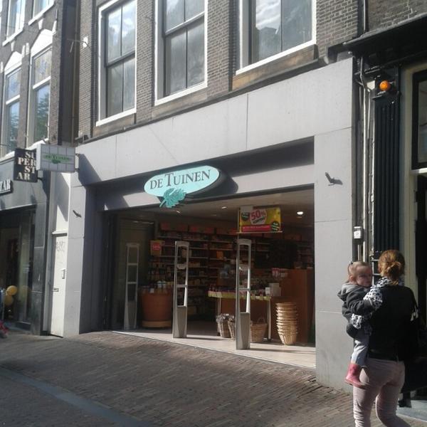 Photo taken at De Tuinen by Kim B. on 9/30/2013