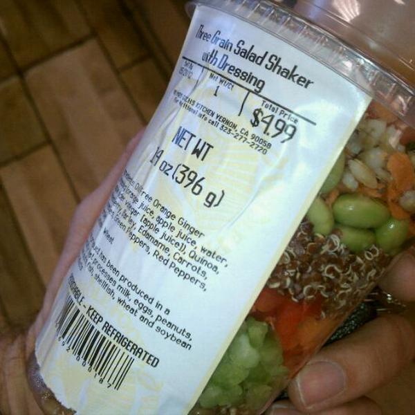 Photo taken at Whole Foods Market by Matthias S. on 5/18/2012-加尼福尼亚雷东多海滩太平洋海岸高速公路405(山茶花和绿柱石街之间) Photo taken at Whole Foods Market by Matthias S. on 5/18/2012