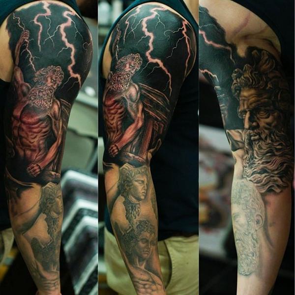 Photo taken at Whole Foods Market by Ryan El Dugi Lewis on 7/11/2014