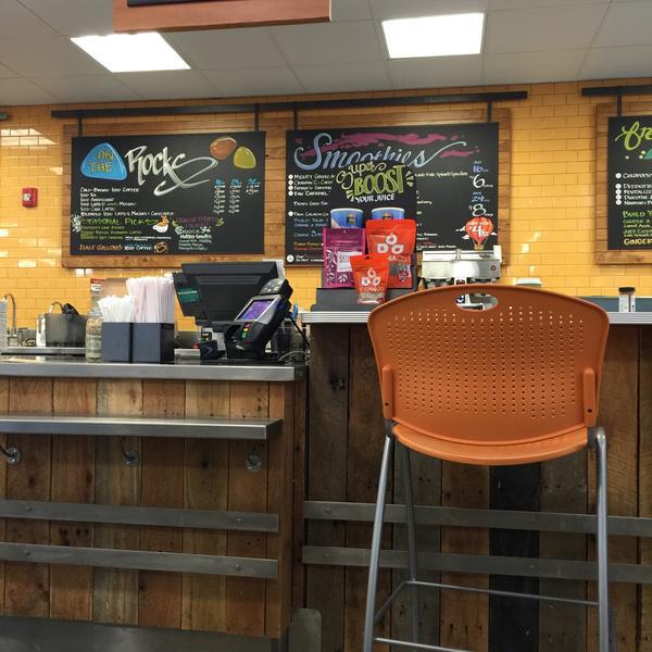 Whole Foods Market全食超市波士顿店 麻萨诸塞 南韦茅斯普莱街35