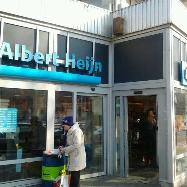 Photo taken at Albert Heijn by Alexander C. on 2/7/2012-荷兰南荷兰省海牙魏玛街118号 Photo taken at Albert Heijn by Alexander C. on 2/7/2012